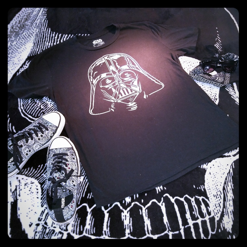 Like new star wars Darth Vader womens tee
